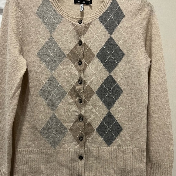 Apt. 9 Cardigan Sweater Black Argyle 100% Cashmere Casual Work Women's Small - Picture 2 of 6